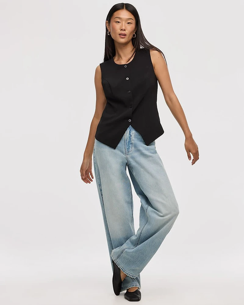 Sleeveless Blouse
