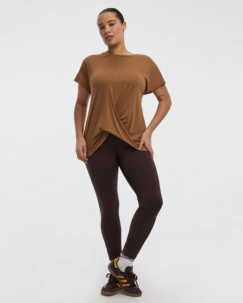 T-shirt à col rond avec détail torsadé