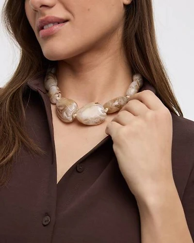 Short Necklace with Acrylic Stones