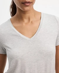 T-shirt à manches courtes et col V