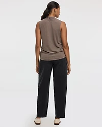 Haut scintillant sans manches à col V