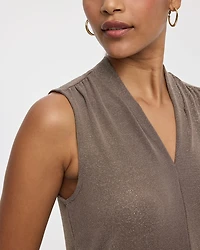 Haut scintillant sans manches à col V