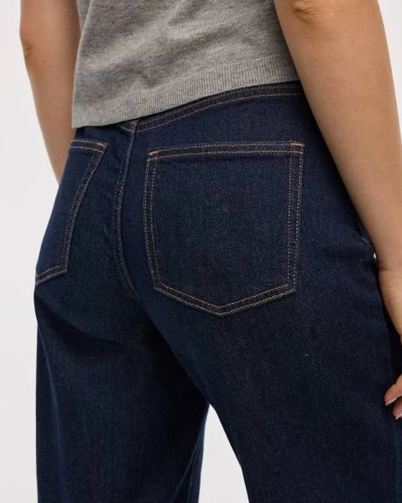 Jean à jambe large revers et taille mi-haute