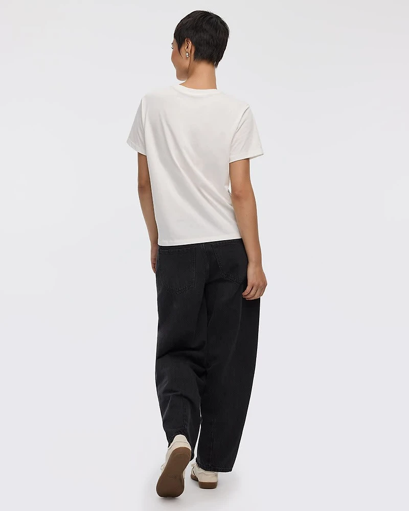 T-shirt à manches courtes et col rond avec strass