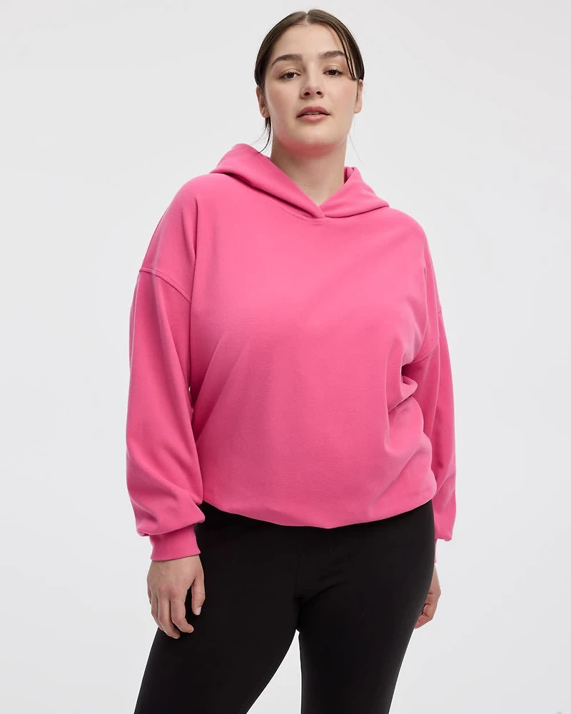 Pull à capuchon en tissu polaire