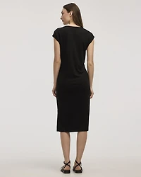 Robe midi à manches très courtes et col rond