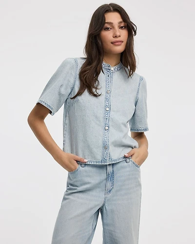 Chemise en denim à col rond et manches courtes volants