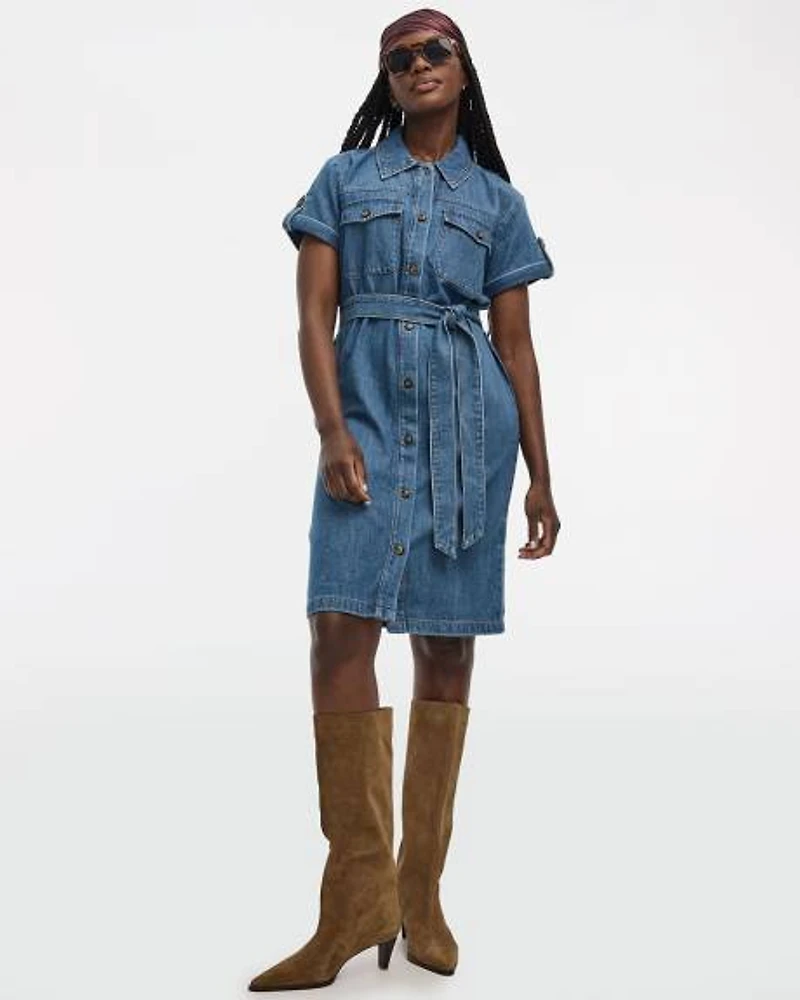 Short-Sleeve Buttoned-Down Denim Dress