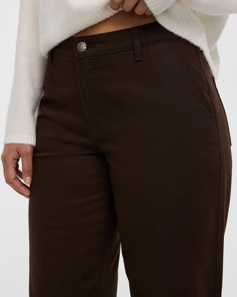 Wide-Leg Mid-Rise Jean