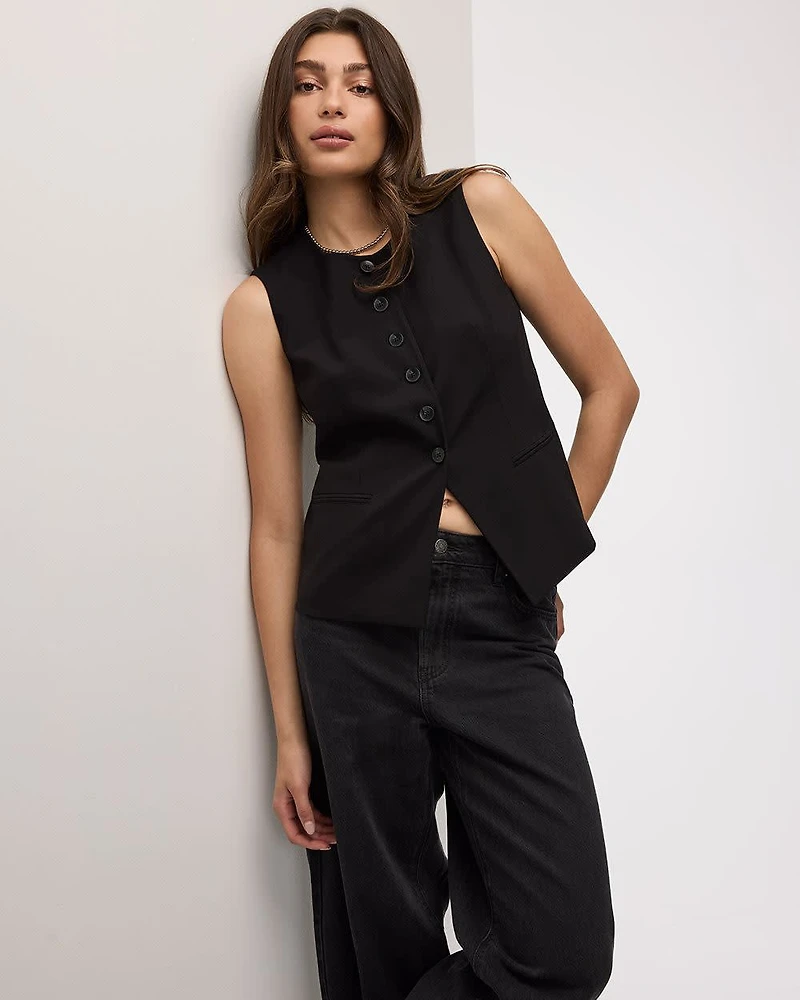 Black Sleeveless Vest