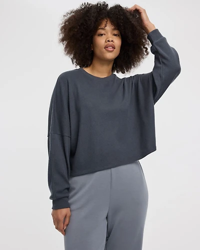 Cropped Long-Sleeve Crew-Neck Sweatshirt