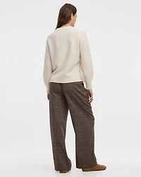 Pull à manches longues et col rond avec fleurs en soutache