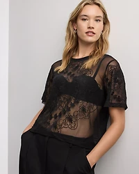 Short-Sleeve Lace Top with Embroideries