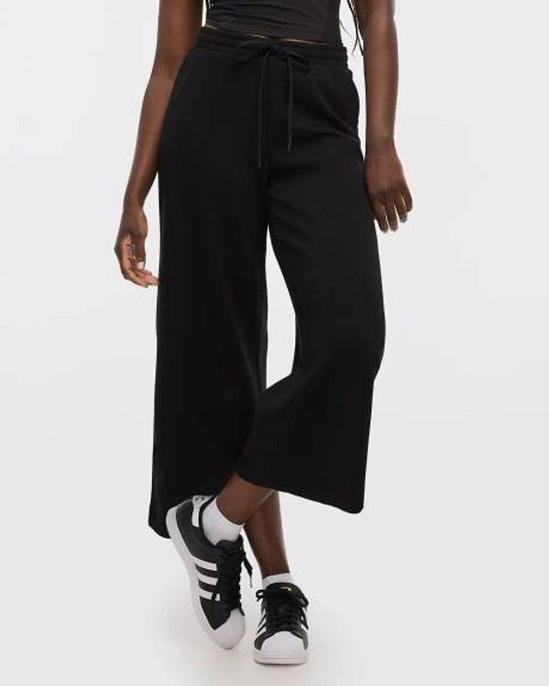 Pantalon court à jambe large