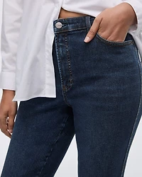 Jean taille haute à jambe étroite