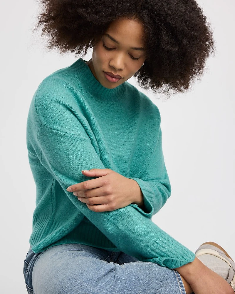 Pull ample à manches longues et col montant