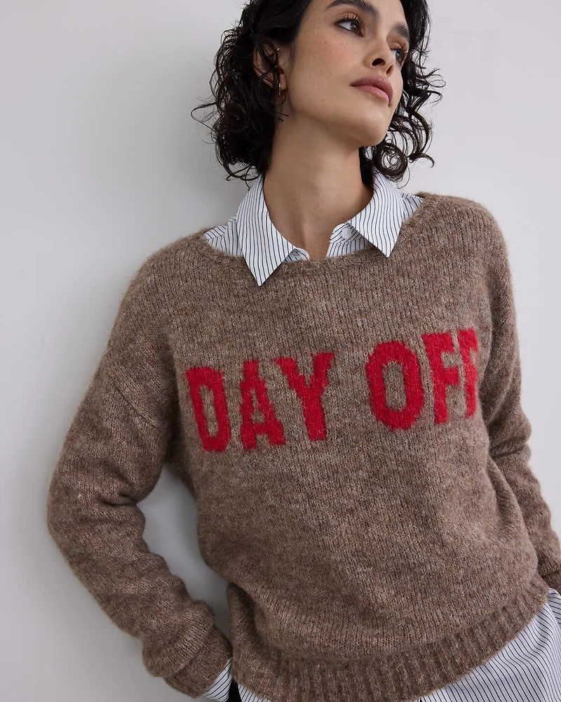 Pull ample à col bateau et manches longues