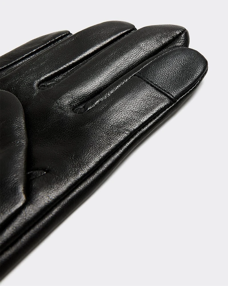 Tech-Friendly Leather Gloves