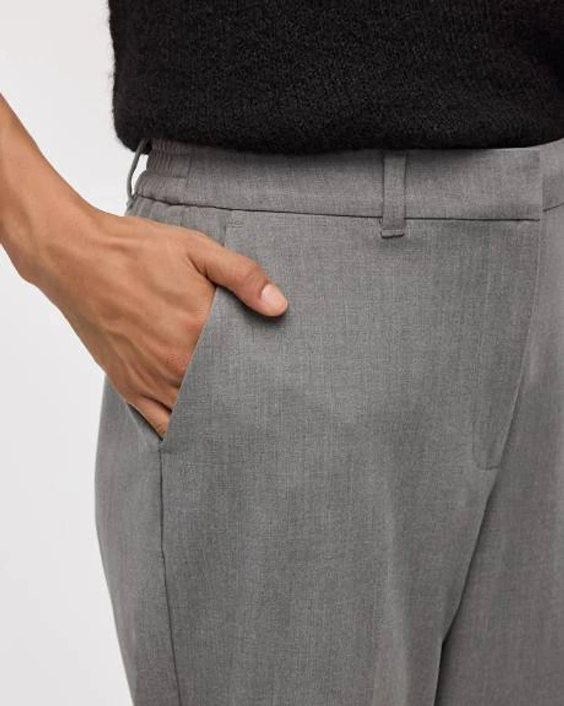 Pantalon à jambe fuselée et taille haute
