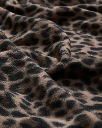 Grand foulard châle à motif léopard