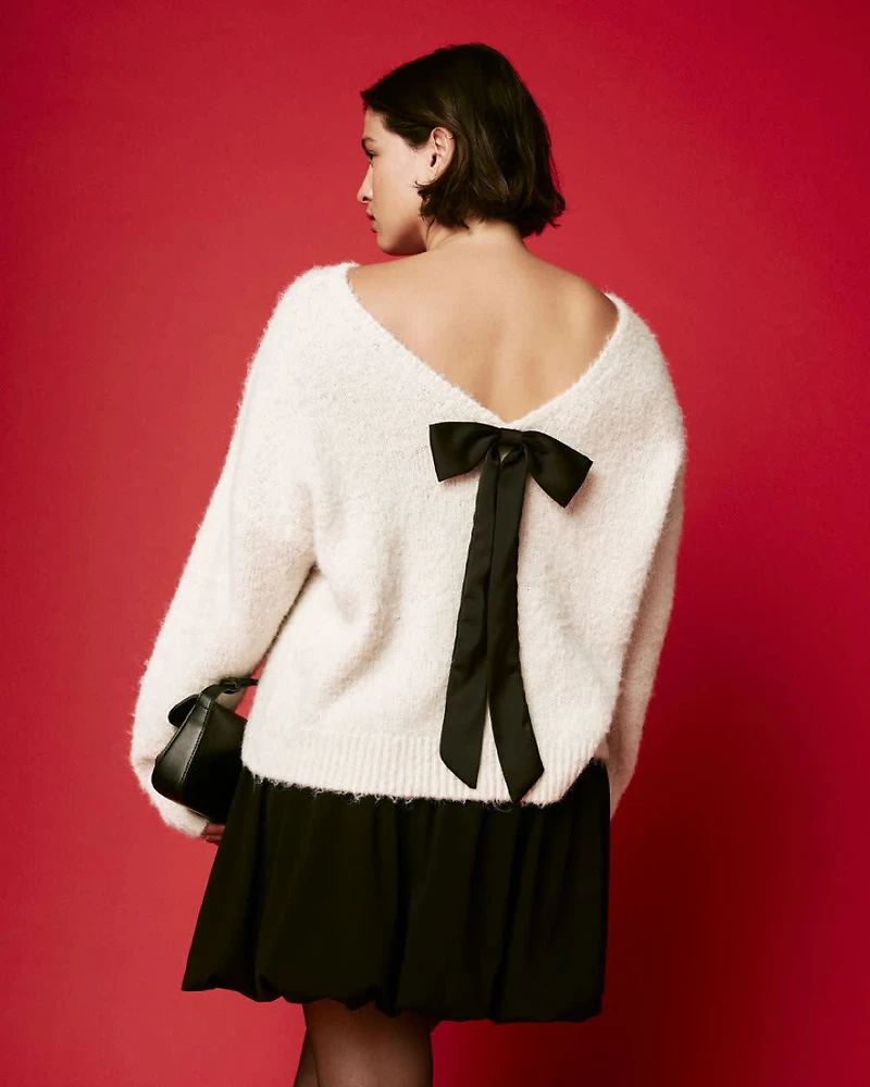 Long-Sleeve Crew-Neck Pullover with Bow