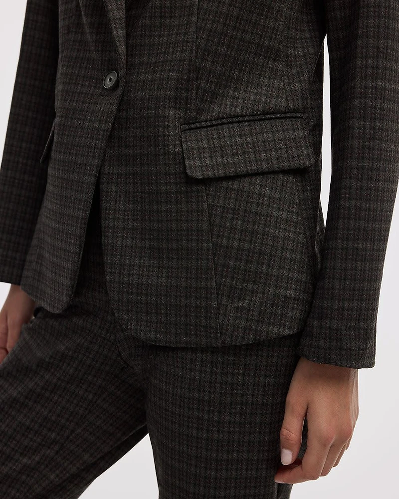 Fitted One-Button Knit Blazer