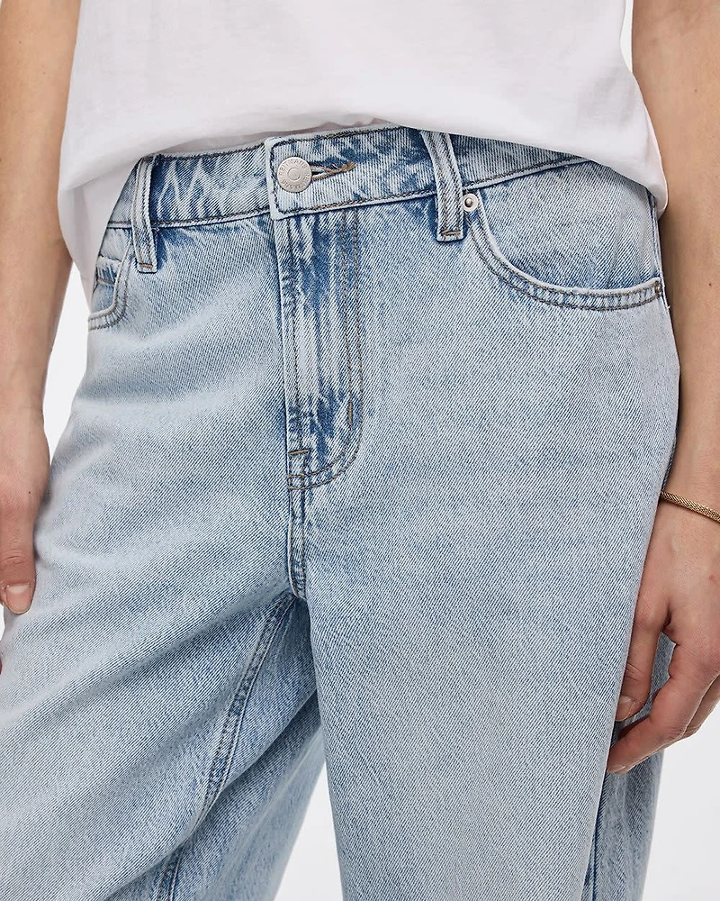 Jean ample déchiré à j taille mi-haute