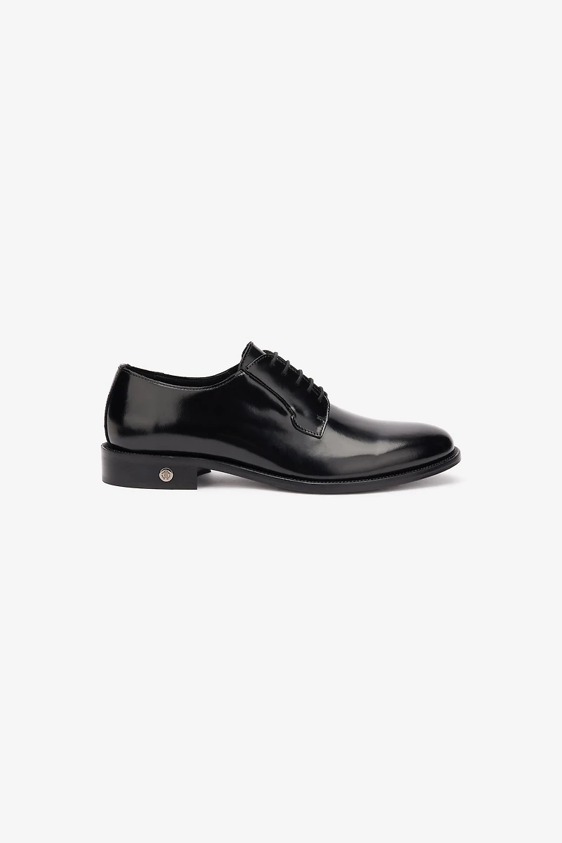 Laced Loafers with Glossy Finish