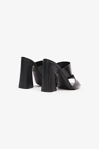 Mules With Maxi Heels