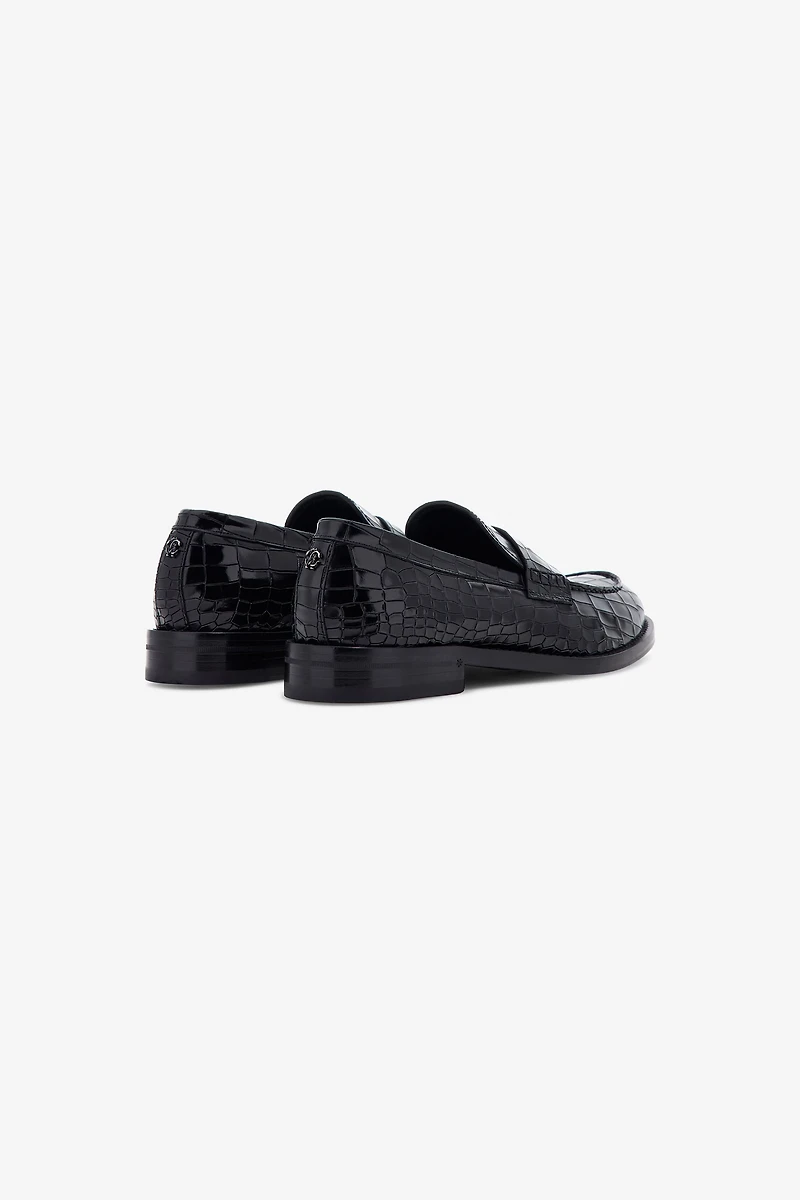 Crocodile-effect loafers