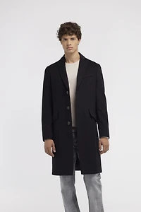 Single-breasted coat