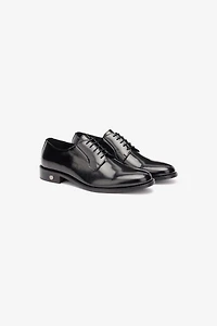 Laced Loafers with Glossy Finish