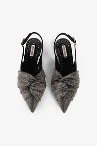 Le Pettegole Crystal-Embellished Slingback Pumps