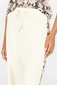 Trousers with snake bands