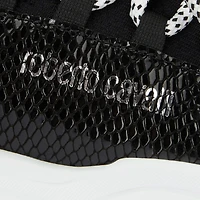 Sneakers with snake-effect inserts
