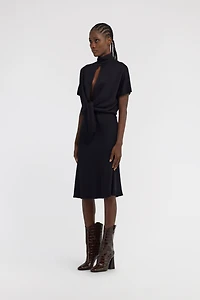 Short dress with knot