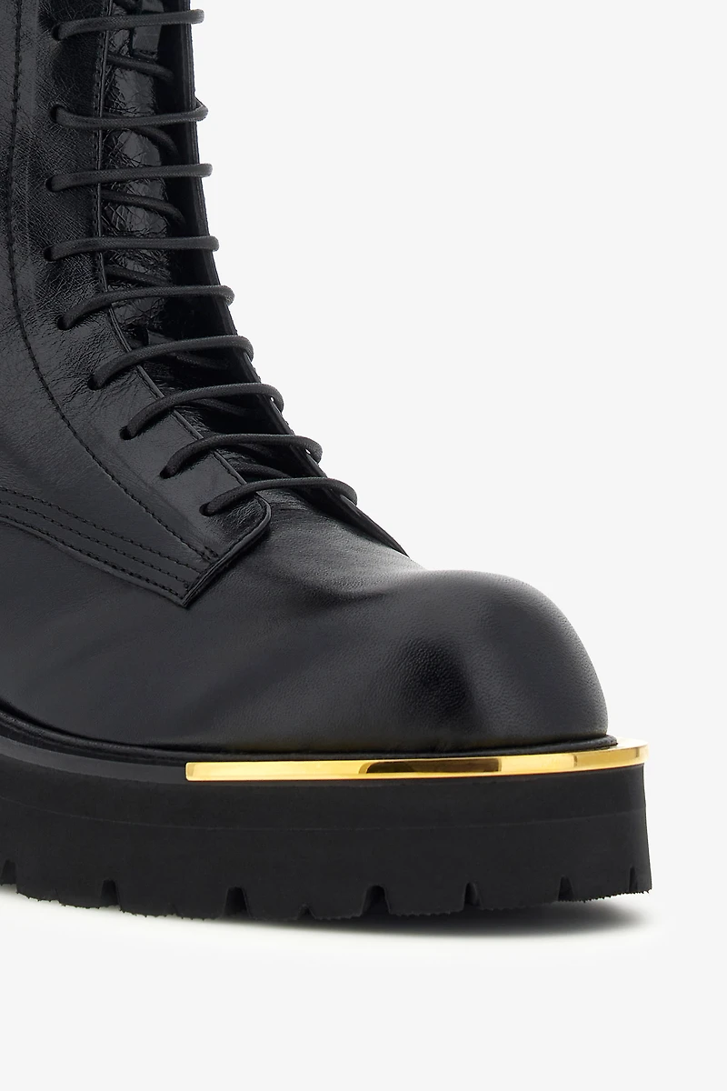 Combat boot with RC Logo