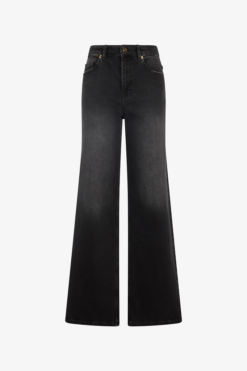 Jeans With Logo On The Back