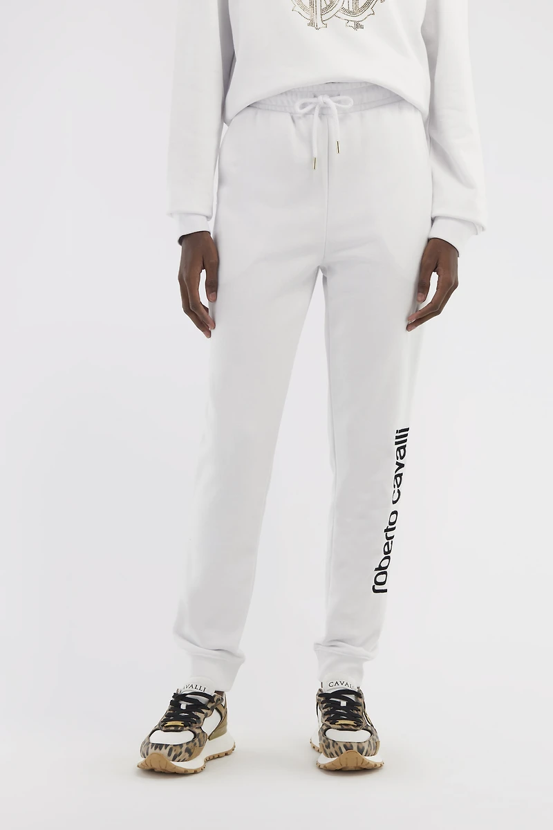 Sporty pants with logo