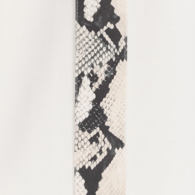 Trousers with snake bands