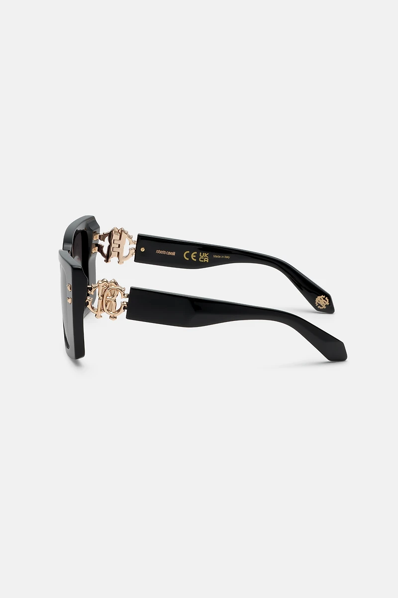 Sunglasses with wide rectangualr front with fangs