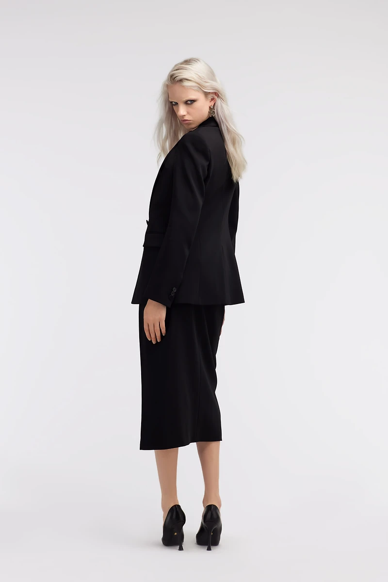 One button blazer