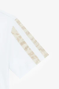 T-Shirt With Lettering And Patch
