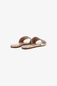 RC logo sandals