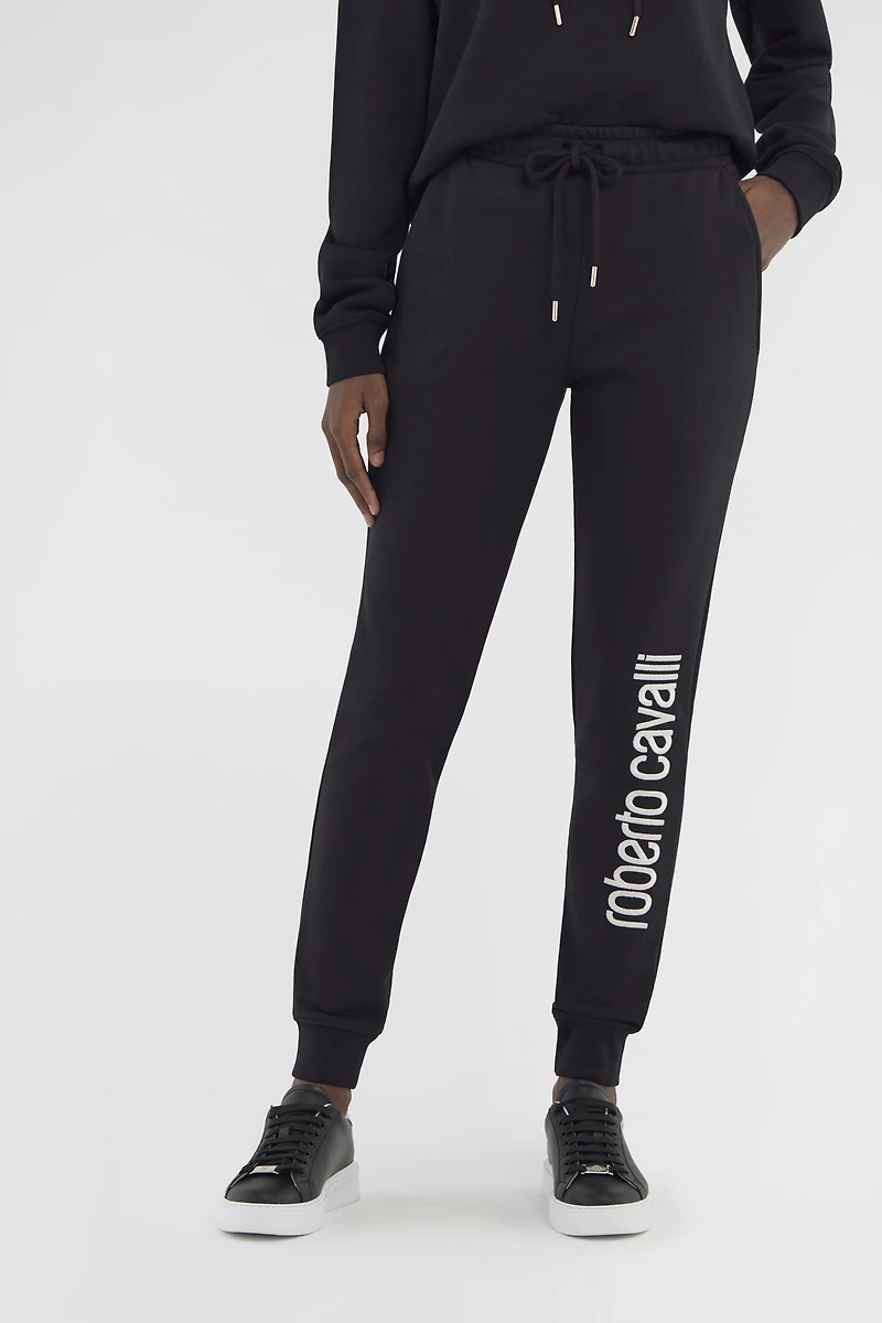 Sporty pants with logo