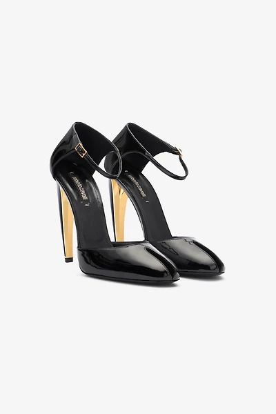 Patent leather pumps with Fang heel