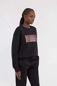 Sweatshirt with signature