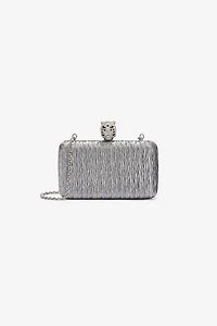 Clutch with tiger fastening