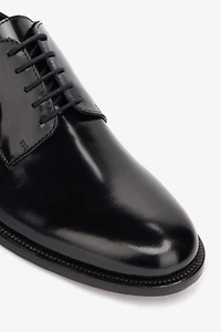 Laced Loafers with Glossy Finish