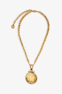 Necklace With Shell Pendant And Crystals